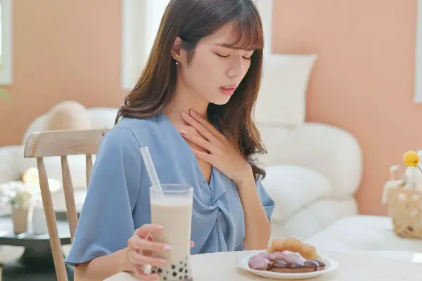 If-You-Accidentally-Swallow-Tapioca-Pearls-From-Boba-Tea.jpg